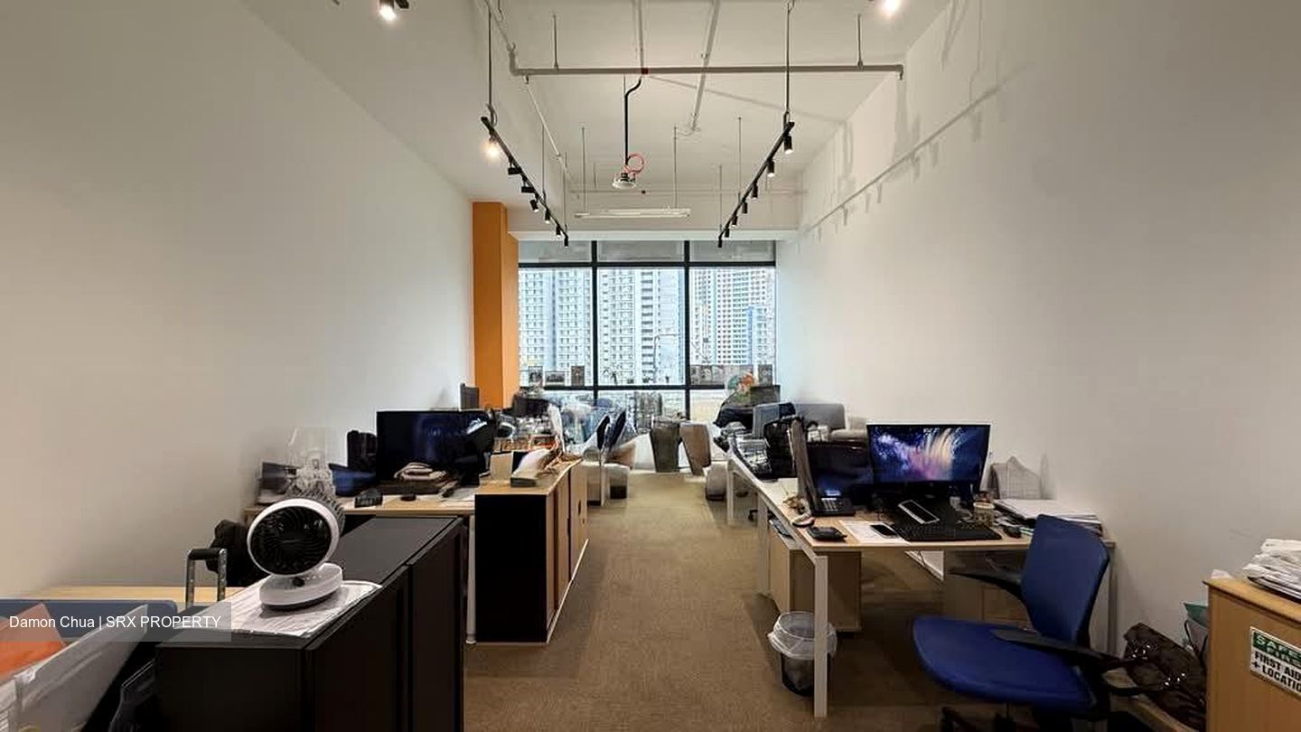 Woods Square (D25), Office #570926611